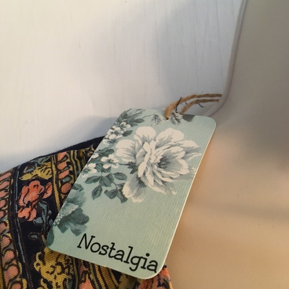 New 100% rayan blouse size large. Comfortable top - Picture 1 of 6